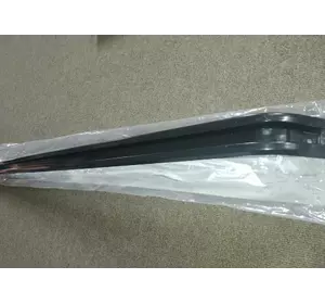 Направляюча бокової правої дверки середня Renault Master IV (2010-……) 777600002R,777600032R,76390-00Q0G Направляюча бокової правої дверки середня Renault Master IV (2010-……) 777600002R,777600032R,76390-00Q0G