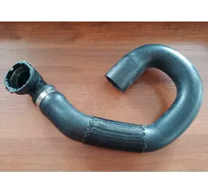 Верхній патрубок радіатора  Peugeot Boxer III (2006-2014) 3.0HDI 1343JV,1348796080,FT61440 Верхній патрубок радіатора  Peugeot Boxer III (2006-2014) 3.0HDI 1343JV,1348796080,FT61440