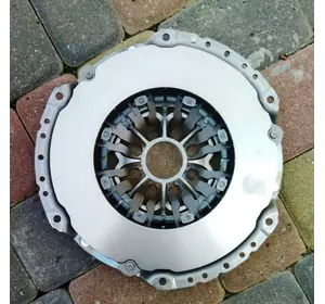 Сцепление комплект/ передний привод Renault Master IV (2010-……) 2.3DCI 302057116R,302056114R,8200820219,8200882534,626304909 Сцепление комплект/ передний привод Renault Master IV (2010-……) 2.3DCI 302057116R,302056114R,8200820219,8200882534,626304909