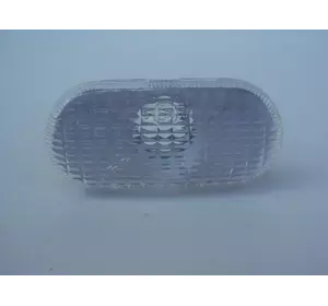 Повторитель поворота Nissan Primastar (2000-2011), 8200257684, 6019199E Повторитель поворота Nissan Primastar (2000-2011), 8200257684, 6019199E