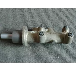 Б/У Главный тормозной цилиндр 5 выходов Peugeot Boxer II (2002-2006) 4601N5,9949588,0204123616,0986481070,60526 Б/У Главный тормозной цилиндр 5 выходов Peugeot Boxer II (2002-2006) 4601N5,9949588,0204123616,0986481070,60526