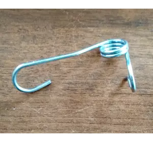 Пружина механизма выбора передач КПП Renault Kangoo (1997-2007) 7700110500,3285000QAA, 32850-00QAA,RD 71088,MG 541 Пружина механизма выбора передач КПП Renault Kangoo (1997-2007) 7700110500,3285000QAA, 32850-00QAA,RD 71088,MG 541