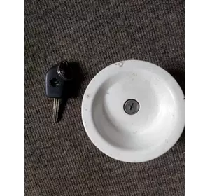 Б/У Крышка топливного бака Peugeot Partner M59 (2003-2008), 1508E3, 1508J5 Б/У Крышка топливного бака Peugeot Partner M59 (2003-2008), 1508E3, 1508J5