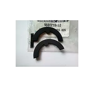 Полумесяц КПП ME 34,25x48,5x2,5 mm Citroen Jumpy (1995-2004) 1.9TD, 231440, 9600219480 Полумесяц КПП ME 34,25x48,5x2,5 mm Citroen Jumpy (1995-2004) 1.9TD, 231440, 9600219480