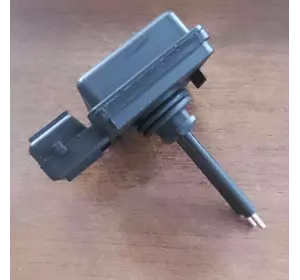 Датчик рівня тосолу (3 контакти) Citroen Jumpy (1995-2004) 9646902580,9617376880,13060,130686,1306C3,1306F0 Датчик рівня тосолу (3 контакти) Citroen Jumpy (1995-2004) 9646902580,9617376880,13060,130686,1306C3,1306F0