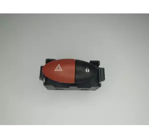 Кнопка включення аварійки Renault Master IV (2010-……) 252100991R, 8200483813, DF32659 Кнопка включення аварійки Renault Master IV (2010-……) 252100991R, 8200483813, DF32659