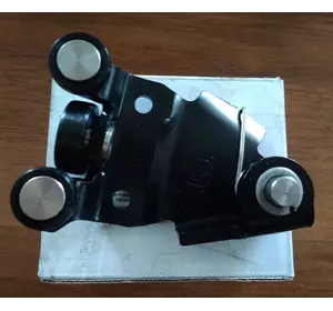 Средний ролик сдвижной двери Fiat Scudo 220 (2004-2006) каретка, 1491783080,1491784080,9033K6,6003-00-0231P,PFCS05 Средний ролик сдвижной двери Fiat Scudo 220 (2004-2006) каретка, 1491783080,1491784080,9033K6,6003-00-0231P,PFCS05