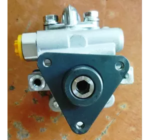 Насос гидроусилителя руля (шкив на 3 болта) Renault Master IV (2010-……) 2.3dci 491100915R,491100100R,8200763524,7651955169,PW D138 Насос гидроусилителя руля (шкив на 3 болта) Renault Master IV (2010-……) 2.3dci 491100915R,491100100R,8200763524,7651955169,PW D138