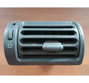 Б/У Дефлектор панелі лівий (деталь салону) Fiat Scudo 220 (1995-2004) 1461979077,1461979698 Б/У Дефлектор панелі лівий (деталь салону) Fiat Scudo 220 (1995-2004) 1461979077,1461979698