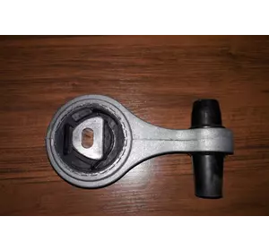 Задняя подушка двигателя Fiat Doblo (2000-2005) 1.2, 1.3JTD, 1.9D/JTD, 51760173, 9002433 Задняя подушка двигателя Fiat Doblo (2000-2005) 1.2, 1.3JTD, 1.9D/JTD, 51760173, 9002433