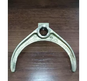 Б/У Вилка включения 5 передачи КПП Fiat Scudo 220 (1995-2004) 1.9TD, 2.0JTD 9636425180 Б/У Вилка включения 5 передачи КПП Fiat Scudo 220 (1995-2004) 1.9TD, 2.0JTD 9636425180