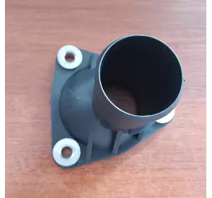 Трійник системи охолодження ( фланець ) Fiat Scudo 220 (1995-2004) 1.9TD 9607502380,1336E8,T403616 Трійник системи охолодження ( фланець ) Fiat Scudo 220 (1995-2004) 1.9TD 9607502380,1336E8,T403616