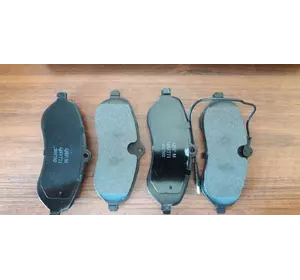 Передние тормозные колодки Fiat Scudo 270 (2007-.....), 71770048, 71770050, QS1771 Передние тормозные колодки Fiat Scudo 270 (2007-.....), 71770048, 71770050, QS1771