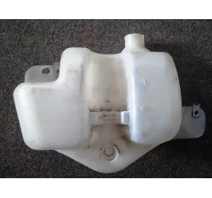 Б/У Бачок стеклоомывателя Fiat Scudo (2007-……) 1400712680,1488393080,6431C9,78662B029 Б/У Бачок стеклоомывателя Fiat Scudo (2007-……) 1400712680,1488393080,6431C9,78662B029