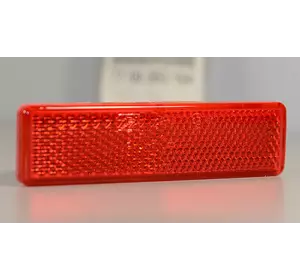 Светоотражатель заднего бампера Opel Vivaro (2000-2014), 4500558, 9160858, 7700353184 Светоотражатель заднего бампера Opel Vivaro (2000-2014), 4500558, 9160858, 7700353184
