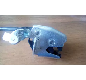 Замок задней левой двери Fiat Doblo (2000-2005) нижний, 51757821, 51757820, FT95356 Замок задней левой двери Fiat Doblo (2000-2005) нижний, 51757821, 51757820, FT95356