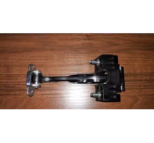 Ограничитель передней двери Peugeot Boxer IV (2014-.....), 9181N9, RWO81N9 Ограничитель передней двери Peugeot Boxer IV (2014-.....), 9181N9, RWO81N9