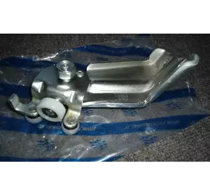 Верхний ролик сдвижной двери Peugeot Boxer III (2006-2014), 9033V3, FT95371 Верхний ролик сдвижной двери Peugeot Boxer III (2006-2014), 9033V3, FT95371